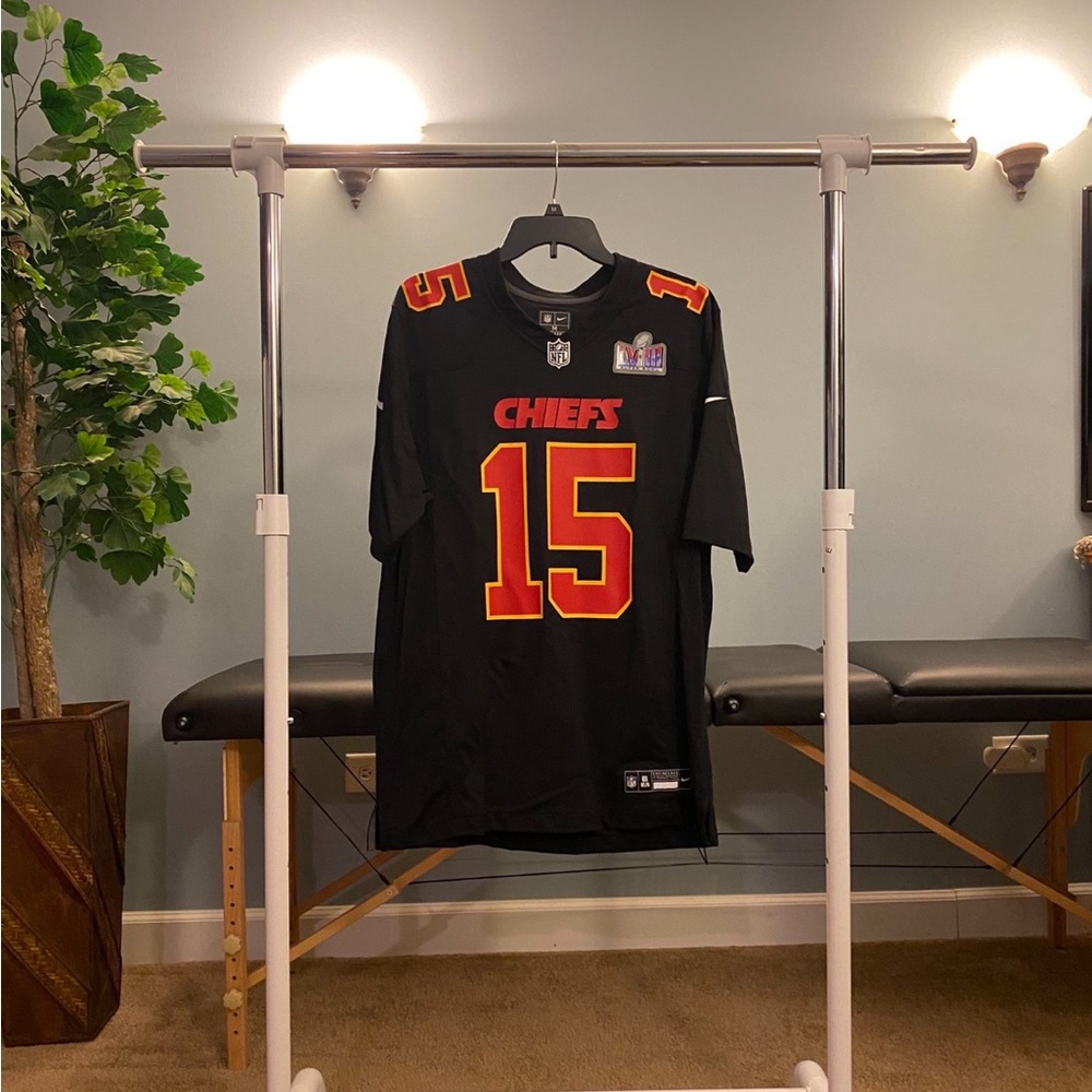 Patrick Mahomes LVIII black jersey